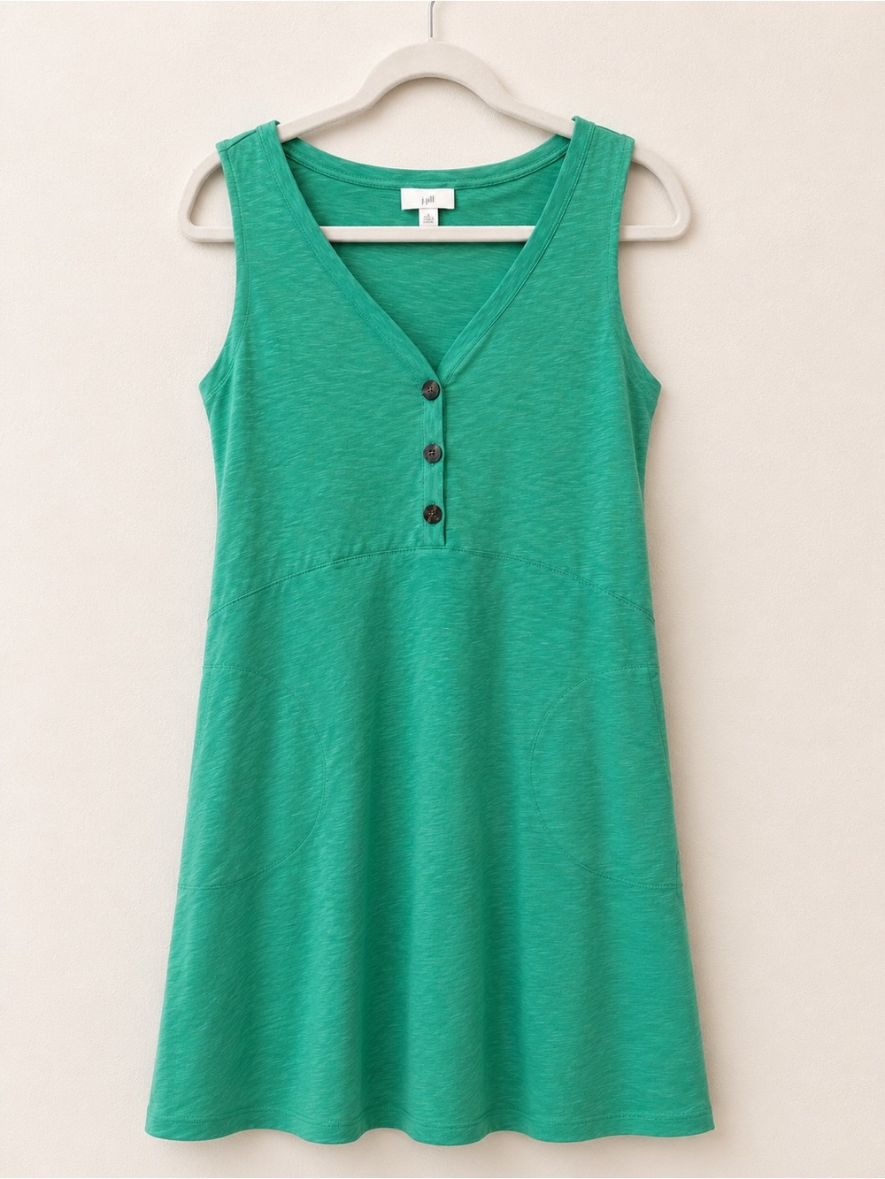 Green Sleeveless V-Neck Button Front Dress